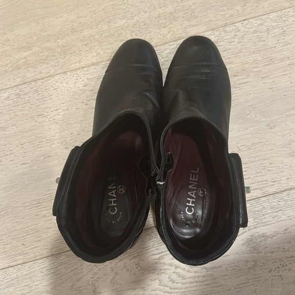 CHANEL Boots - Picture 4 of 7